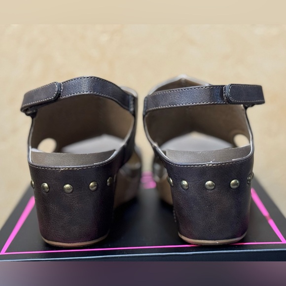 Corkys Chocolate Carley 
Size 9 - Picture 5 of 6